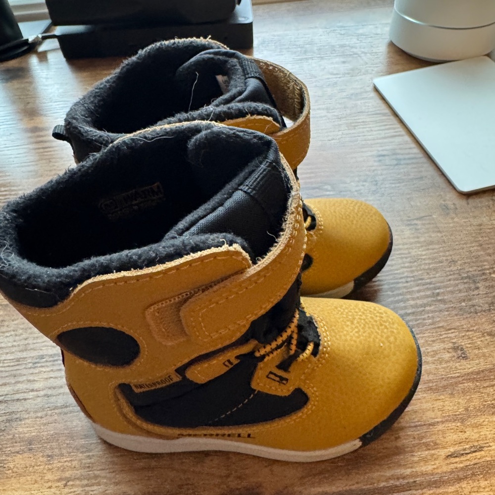 Merrell Toddler/kids Size 7